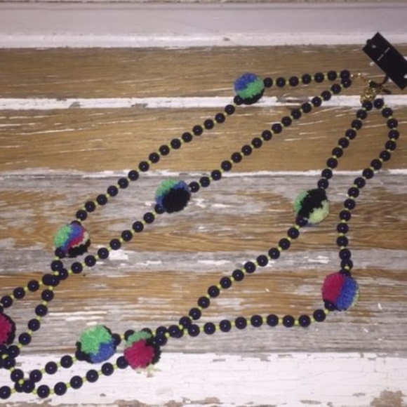 NWT BaubleBar Navy Guadeloupe Pom Pom Necklace - Picture 3 of 3